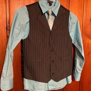 Boys size 10 dress suit with clip on tie and elastic waist band pants